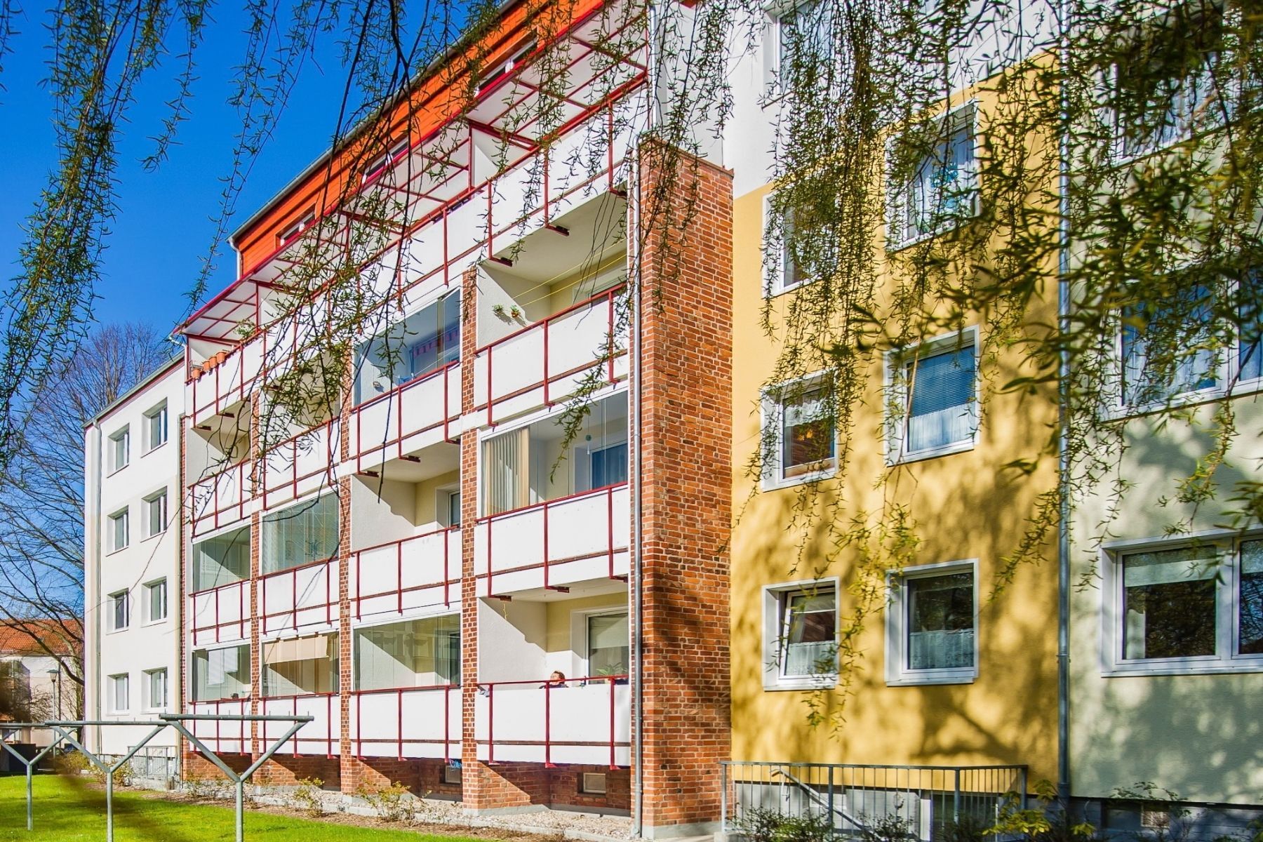 Haus mit Balkon