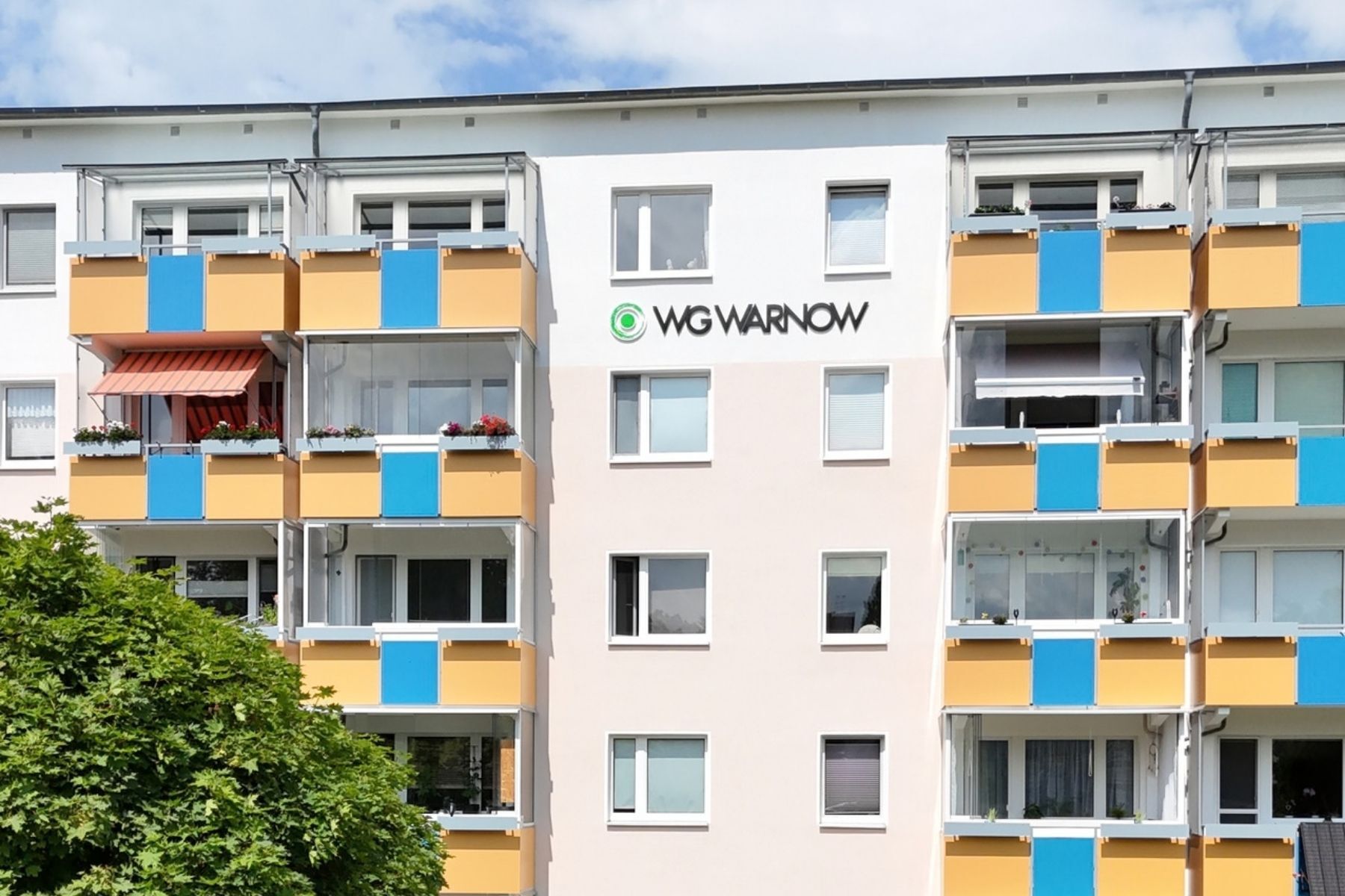 Haus mit Balkon